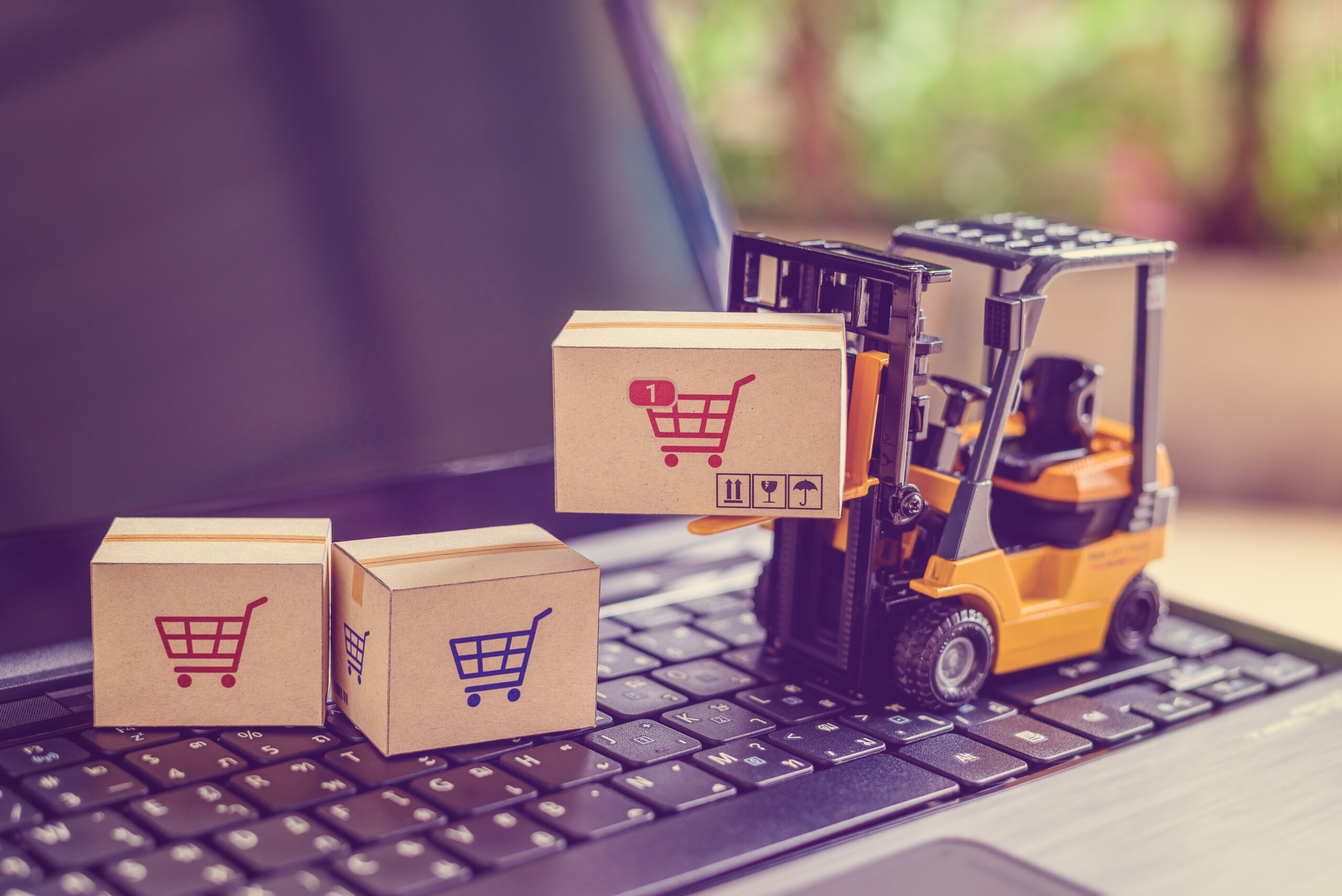 Complex distributor pricing matrix across customers, contracts, and product lines